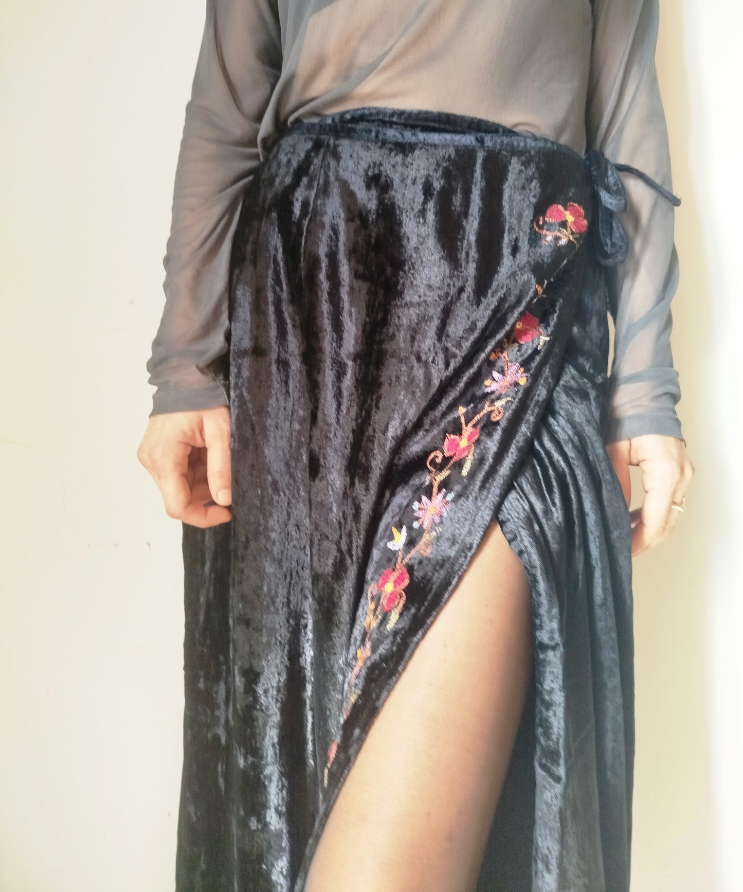 Gonna velluto nero a portafoglio