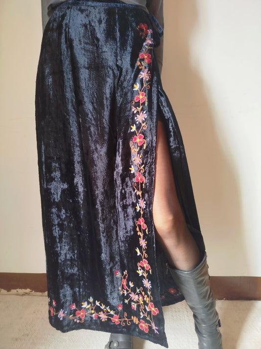 Gonna velluto nero a portafoglio