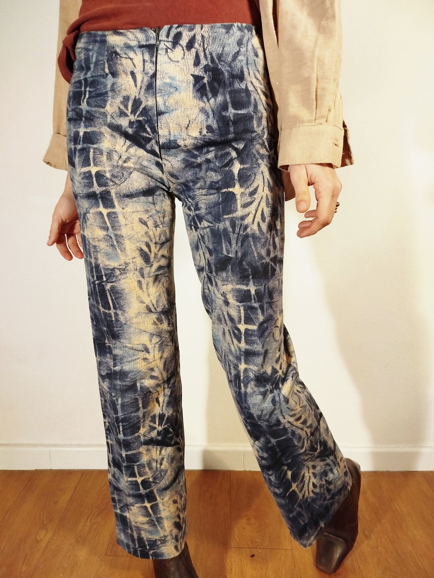 Pantaloni velluto tie dye