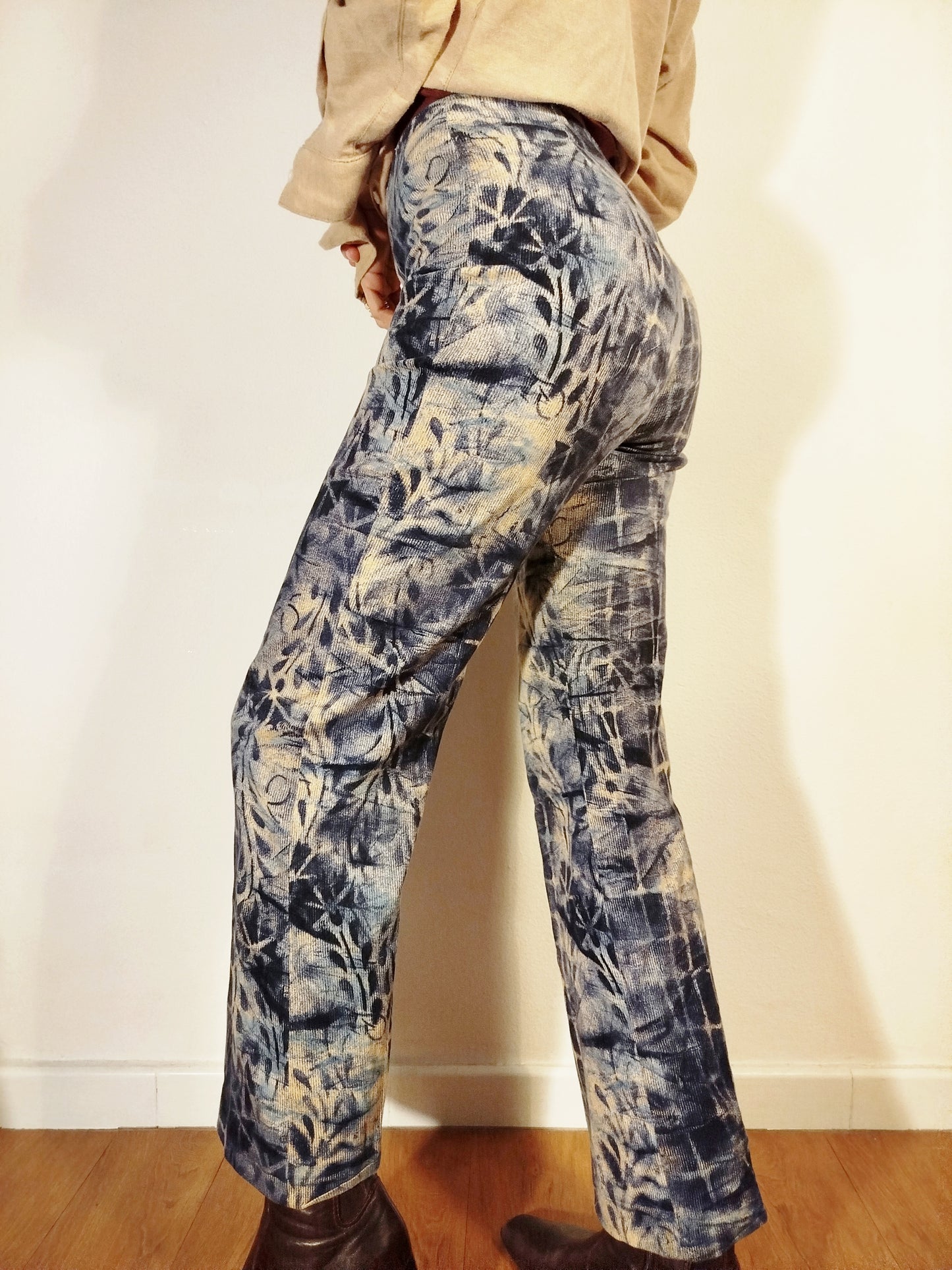 Pantaloni velluto tie dye